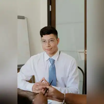 黄薇鹤